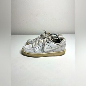 Nike Son of Force Sneakers Shoes White Size 6,5Y/ Women’s Size 8 615153-109